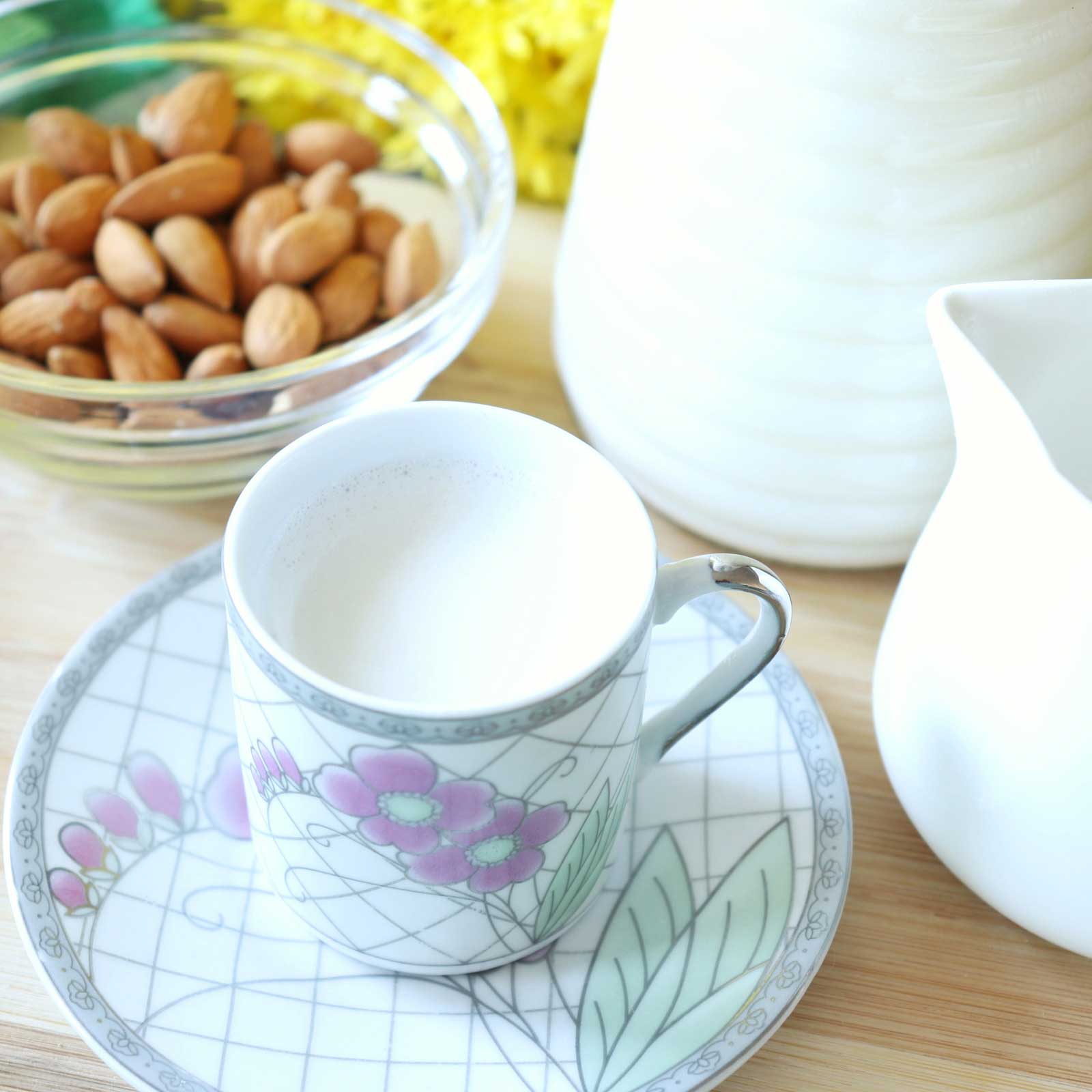 Delicious, creamy homemade almond milk recipe