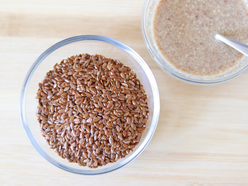 How to make a flax egg at home, easy, vegan recipe as substitute to normal egg