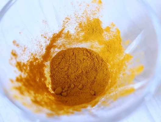 Golden turmeric powder