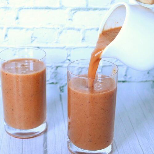 Creamy weight loss smoothie recipe for breakfast or snack. Healthy, tasty and nutritious vegan drink.