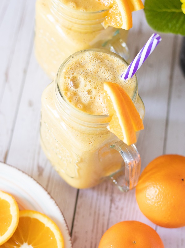Orange smoothie for weight-loss and body detox