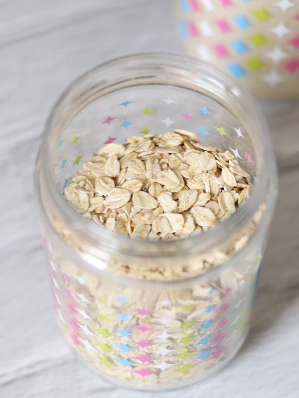 Rolled oats in a jar for making non-dairy milk at home