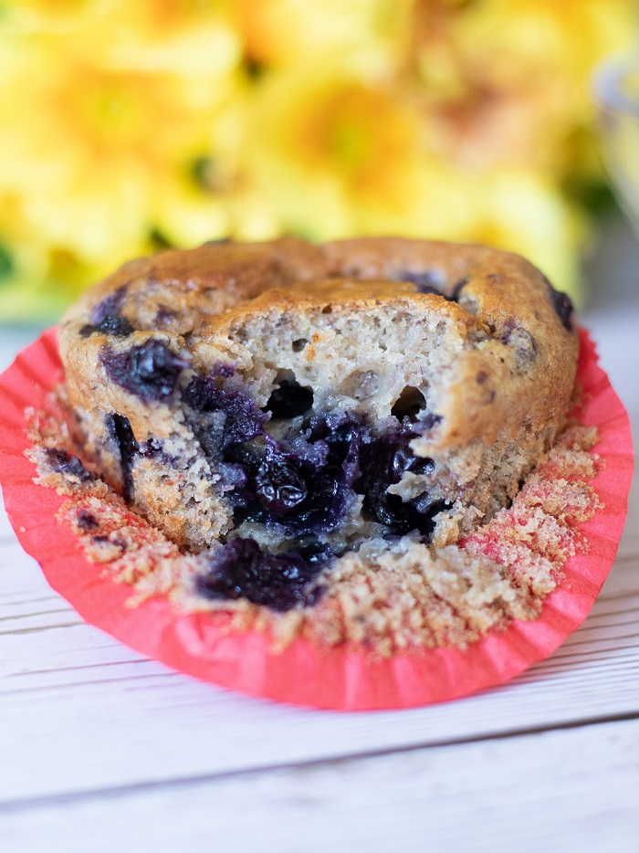 The best recipe for fluffy vegan blueberry muffins