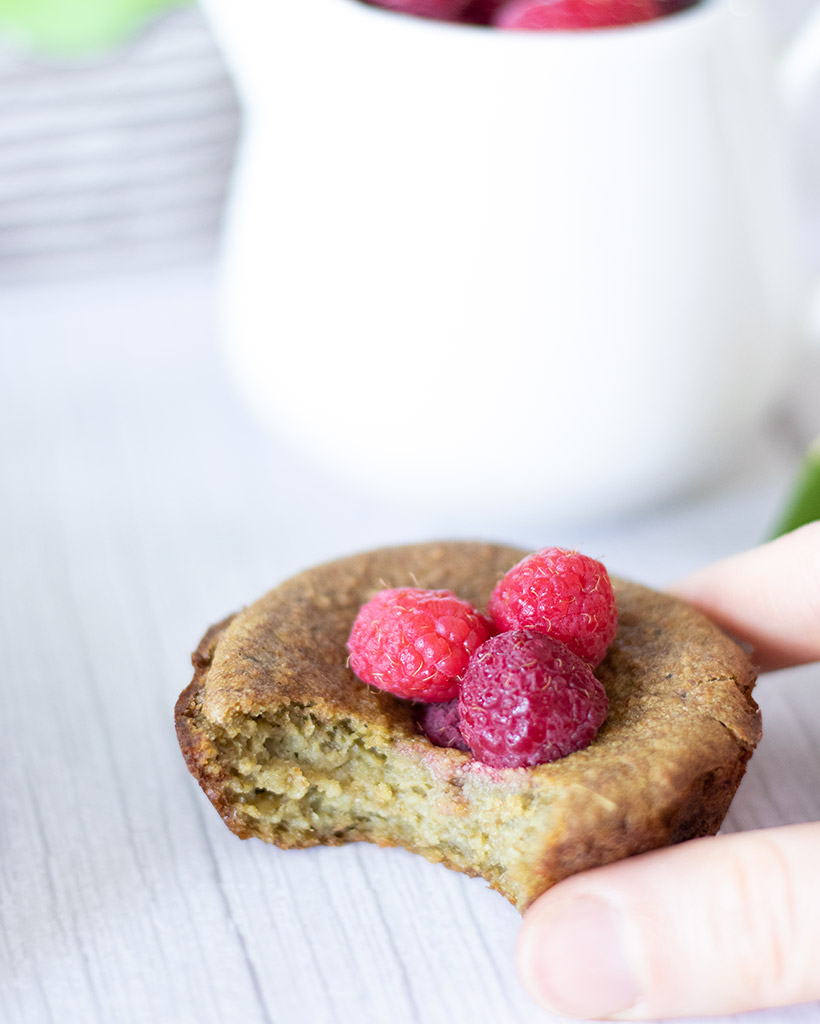 Vegan healthy snack, breakfast or snack without sugar, flour, butter or eggs.
