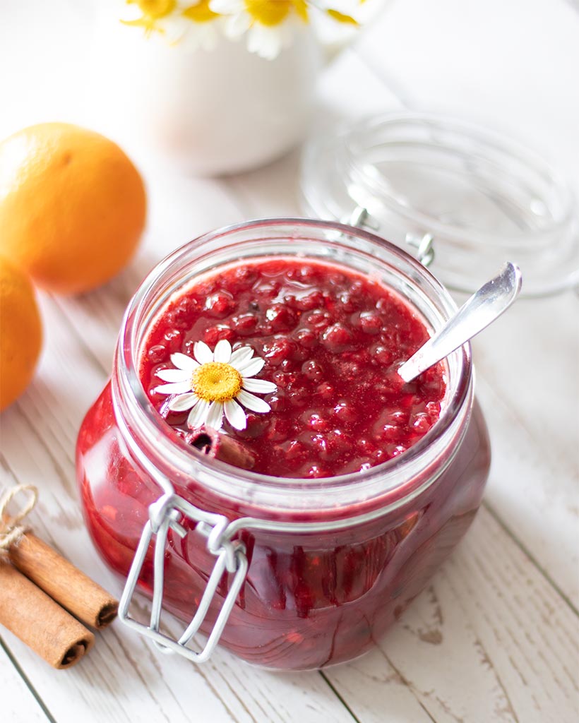 Best Cranberry Sauce Without Sugar (5 ingredients!)