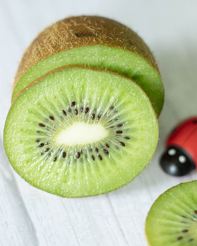 Fresh green kiwi fruit for flat belly and fat burning