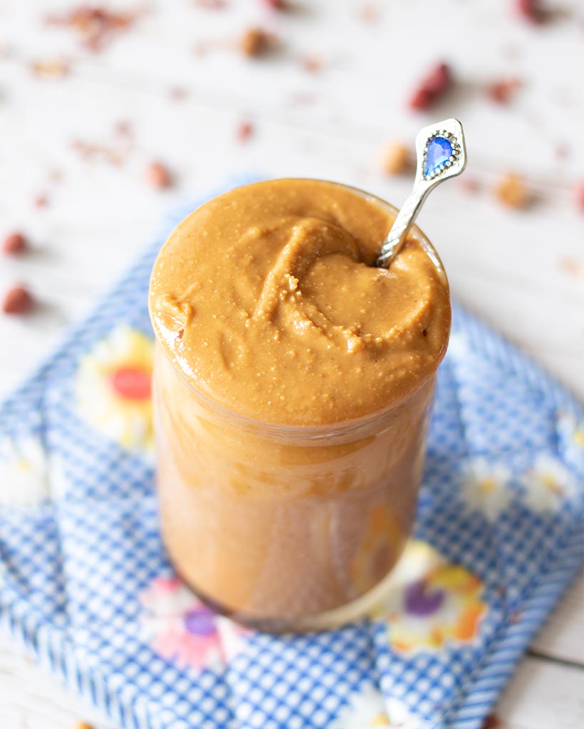 Sugar-free peanut butter for dessert or snack