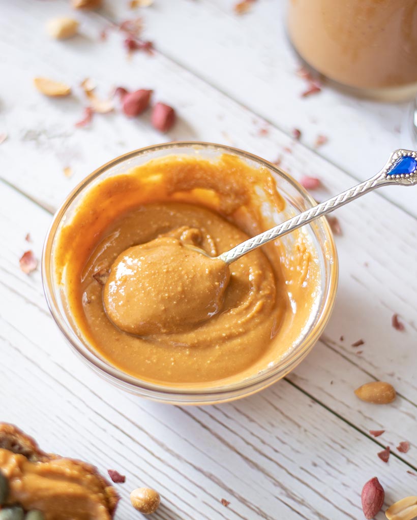 Melty homemade peanut butter (step-by-step)