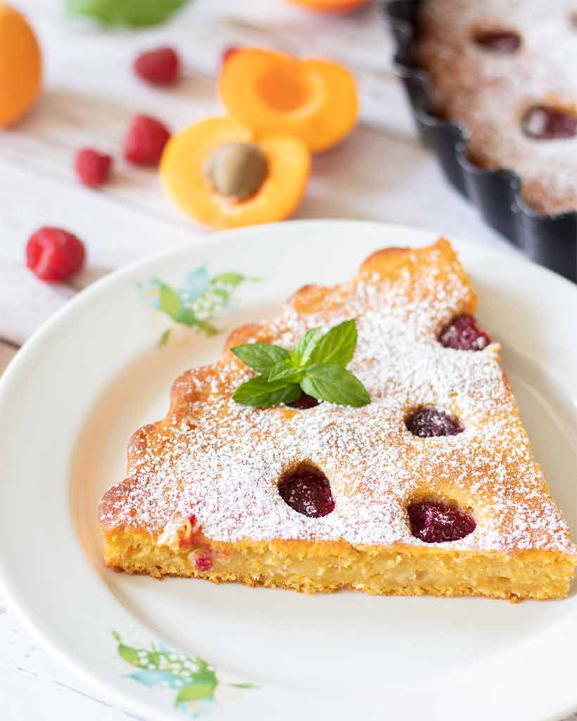 Egg-free, moist and super delicious summer fruit cake with apricots and raspberries