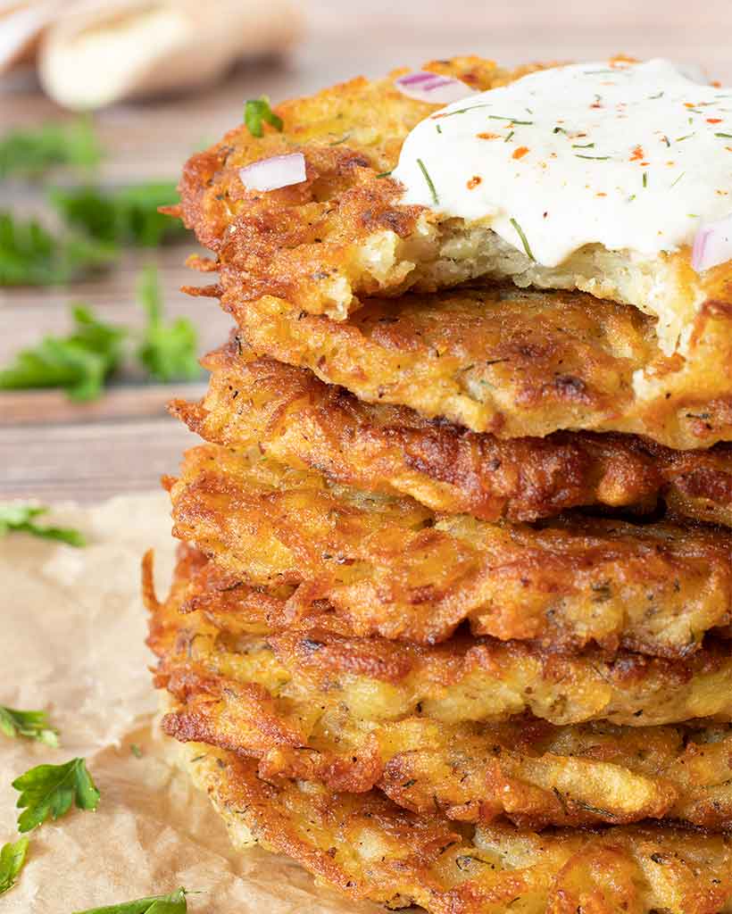 Best recipe for potato latkes without eggs or matzo meal. Easy, gluten-free , vegan pancakes.