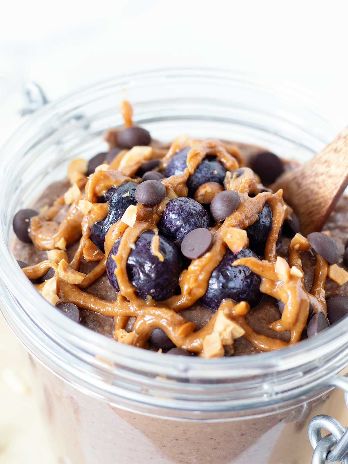Chocolate blended overnight oats without protein powder and no banana