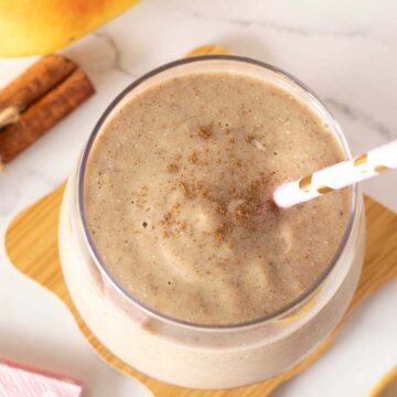 Creamy pear banana cinnamon smoothie for weight loss.