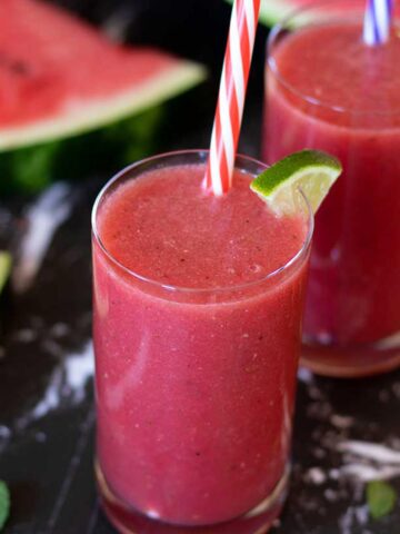 Watermelon banana smoothie without yogurt.