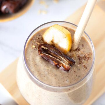 Banana date smoothie with oats and peanut butter.