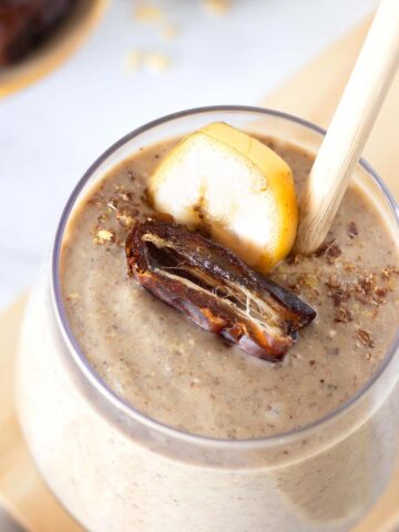 Banana date smoothie with oats and peanut butter.