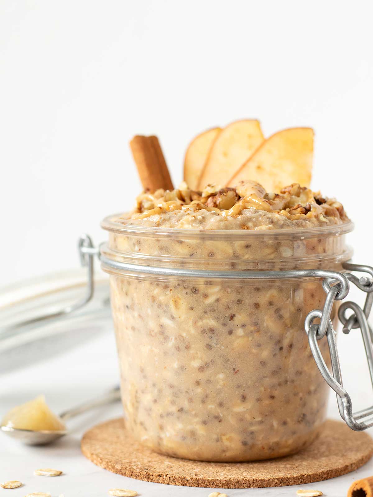 Creamy applesauce overnight oatmeal with cinnamon and peanut butter.