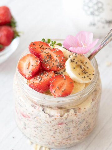 Can you heat up overnight oats? Vegan strawberry overnight oatmeal.