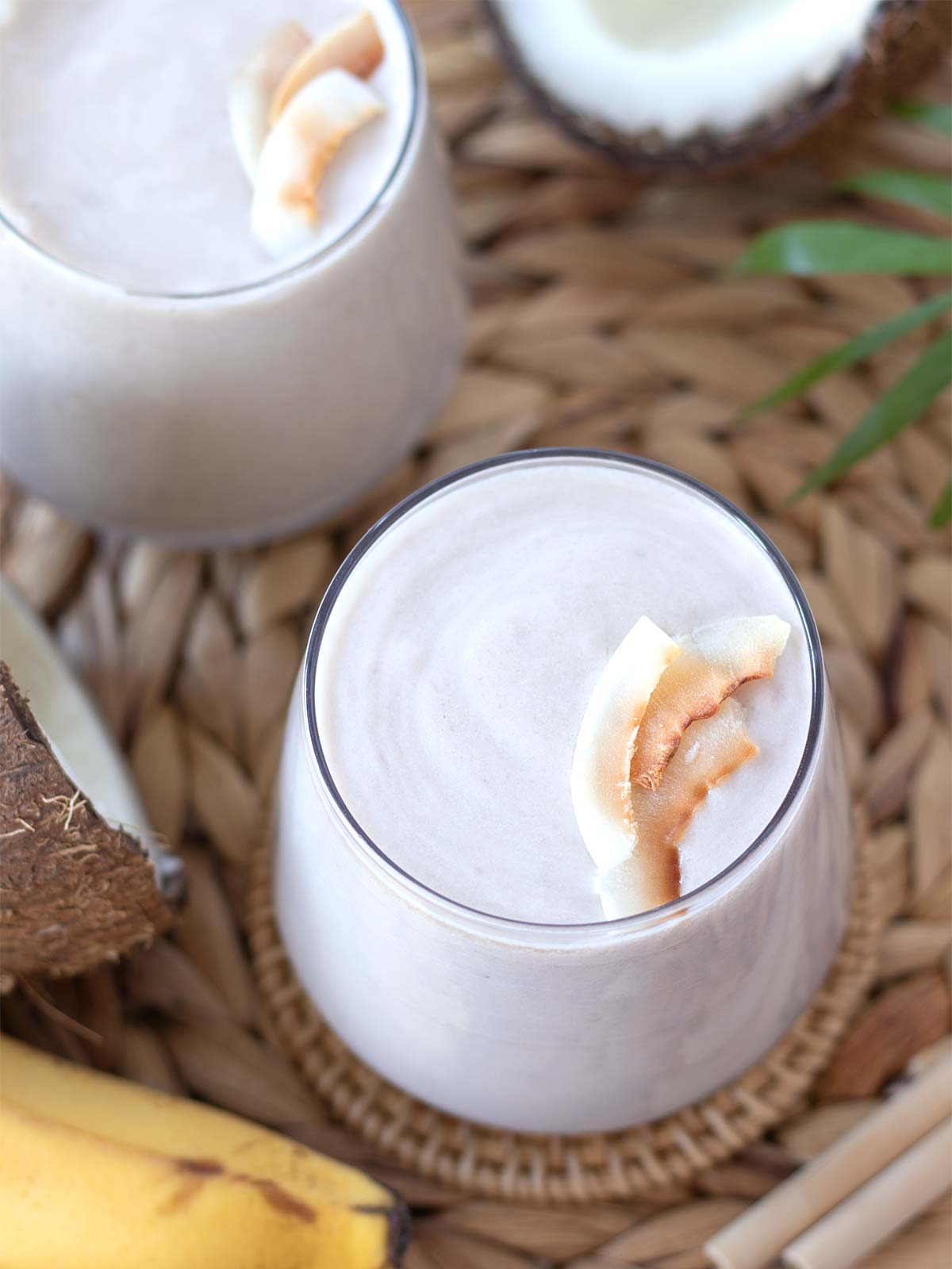 Coconut shake with toasted coconut flakes (no ice cream milkshake).