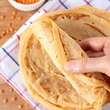 Red lentil wraps (healthy gluten-free tortillas alternative).