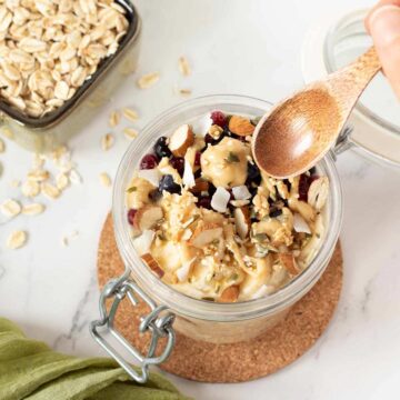 Peanut butter overnight oats without chia seeds or yogurt.