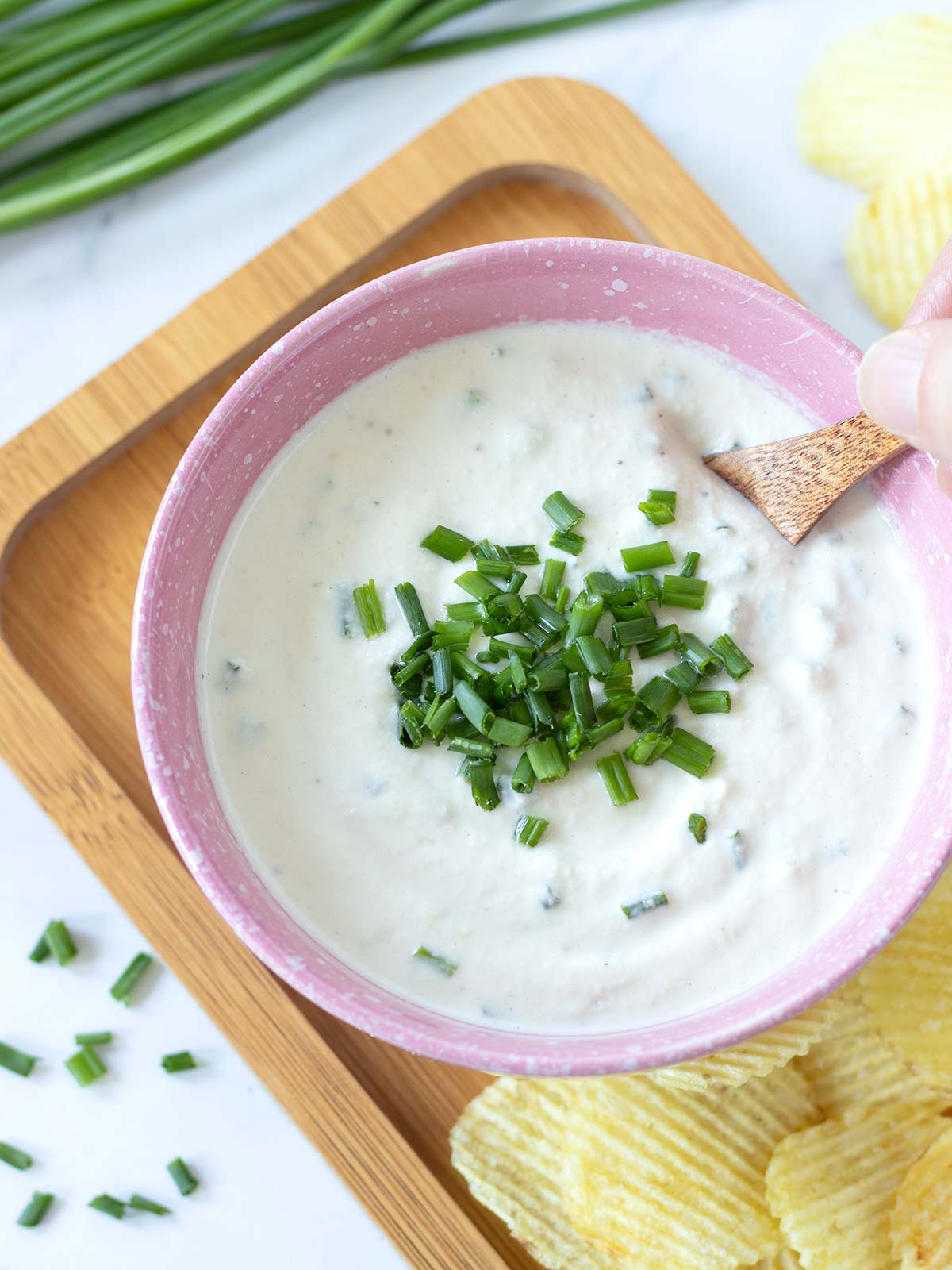 3 Ingredient sour cream and chive dip (no mayo).