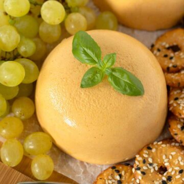 Vegan cheddar cheese (oil-free). Homemade dairy-free substitute.