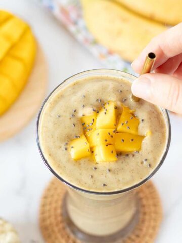 Mango protein shake without yogurt.