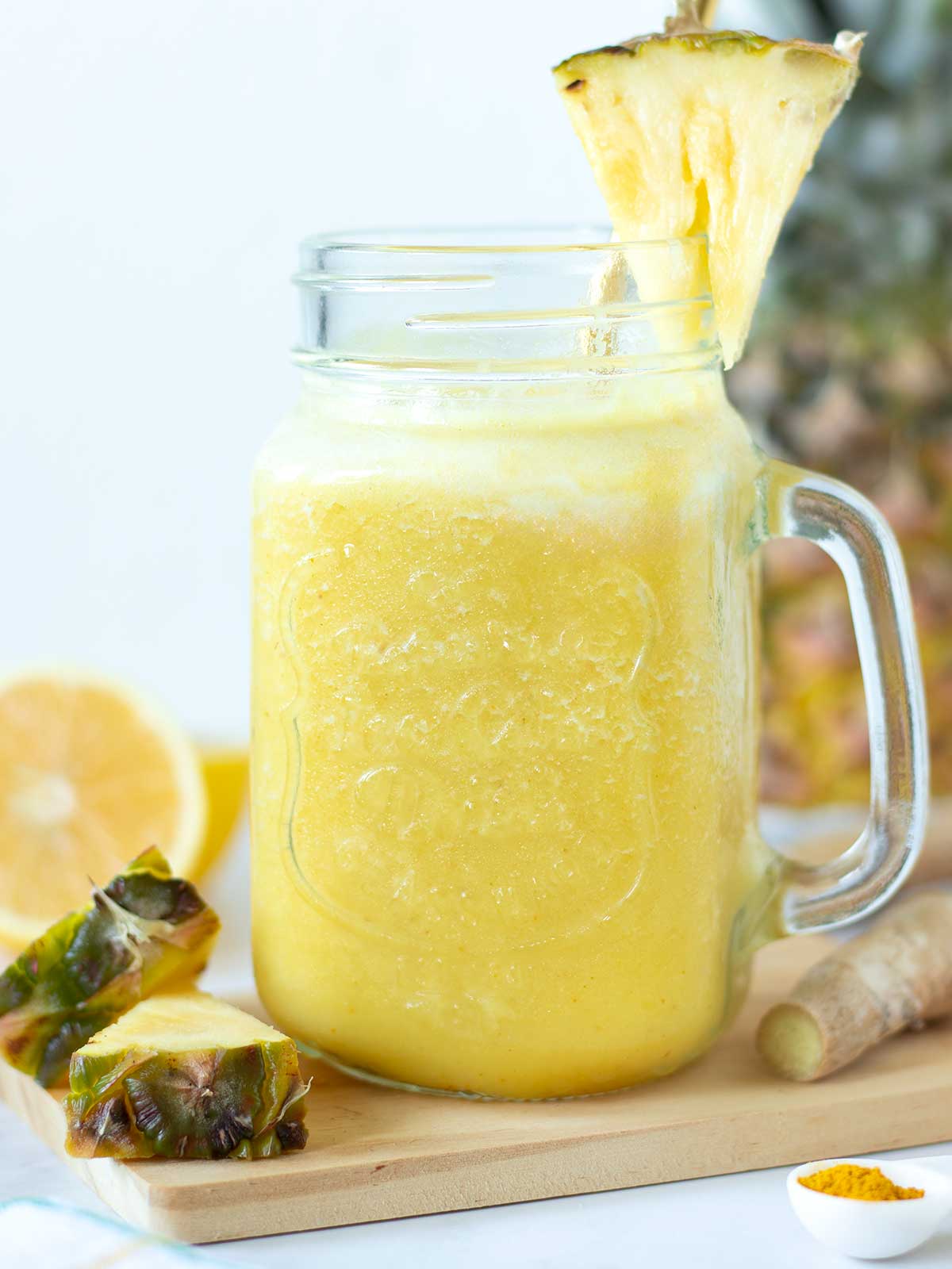 Refreshing ginger pineapple smoothie without banana or yogurt.