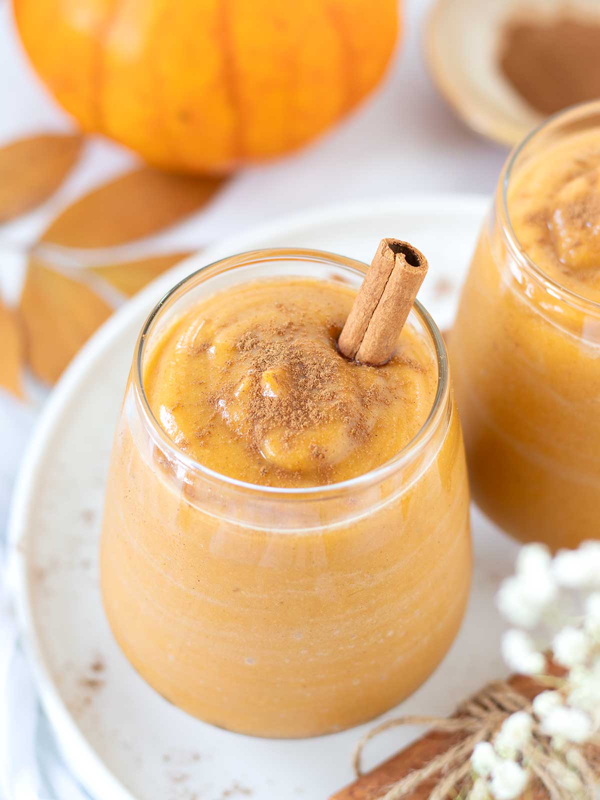 Vegan pumpkin smoothie without yogurt.