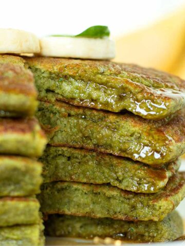 Green banana spinach pancakes (no egg).