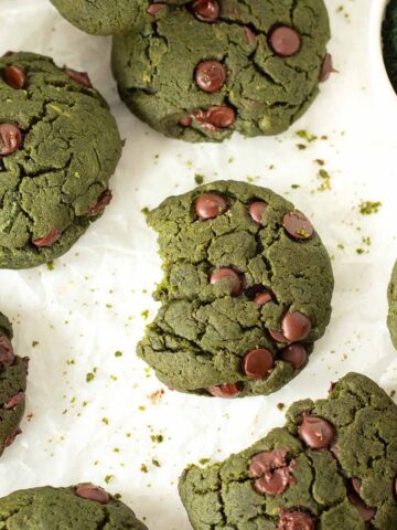 Green spirulina cookies with chocolate chips.