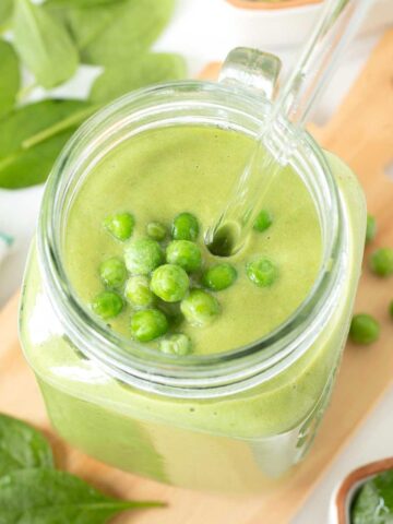 High protein green pea smoothie (vegan).