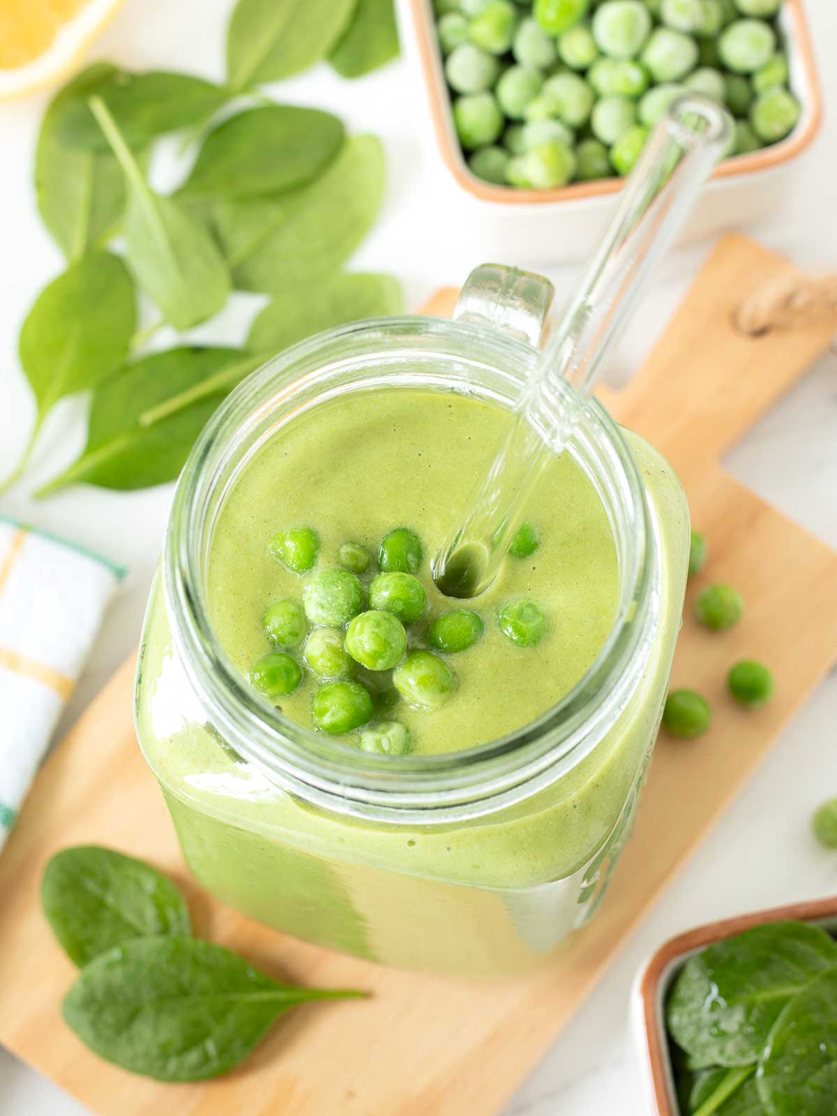 High protein green pea smoothie (vegan).