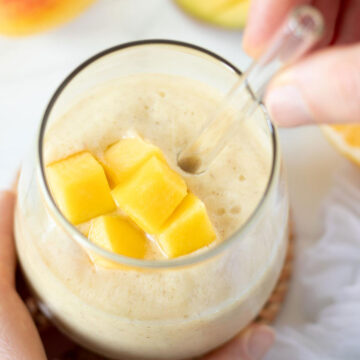 Mango apple smoothie (no banana).