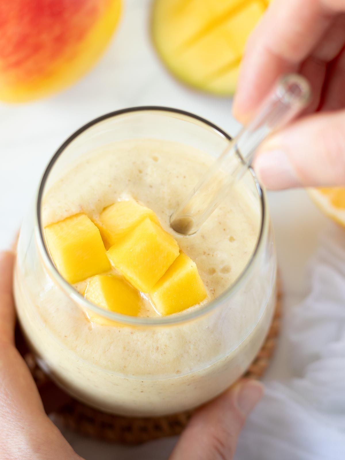 Mango apple smoothie (no banana).