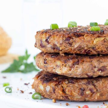 Jackfruit burger patties (vegan and gluten free).
