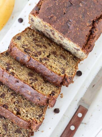 Chickpea flour banana bread with chocolate chips (vegan and gluten-free).