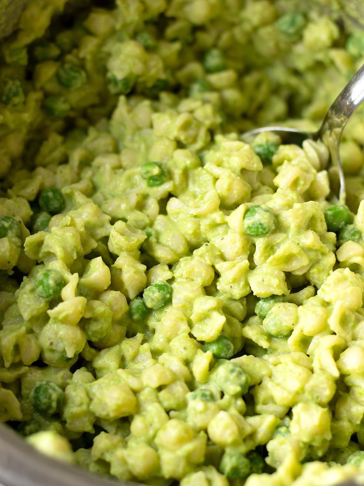 Creamy green peas pasta.