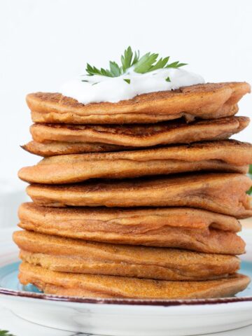 Vegan red lentil pancakes for breakfast.