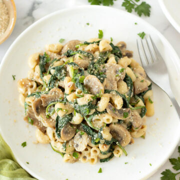 Vegan mushroom spinach pasta dish without cream.