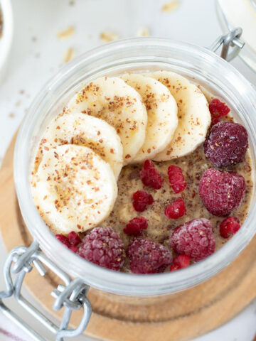 Flaxseed overnight oats (no yogurt).