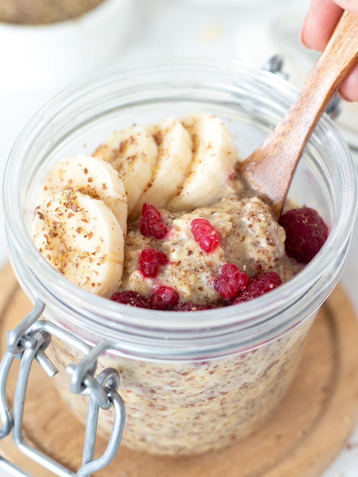 Vegan flaxseed overnight oats.