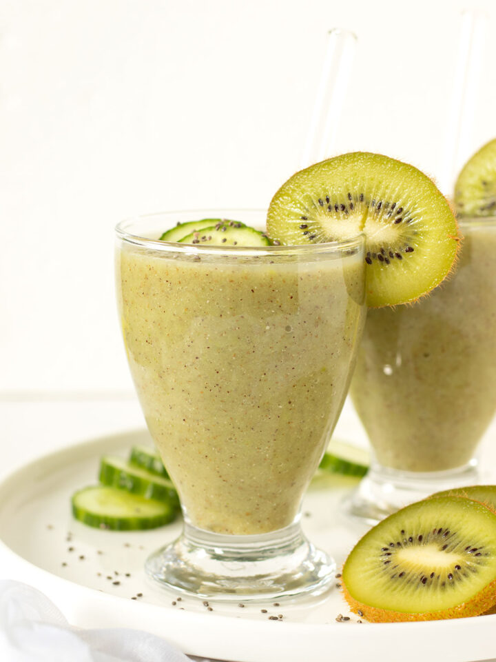 Cucumber kiwi smoothie without banana.