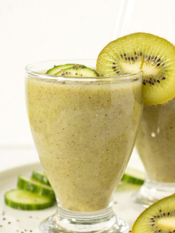 Cucumber kiwi smoothie without banana.