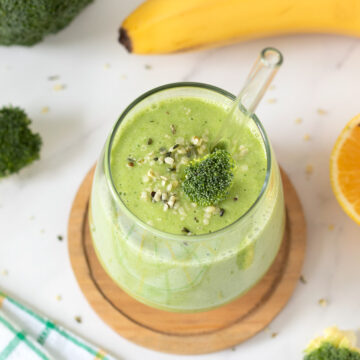 Green banana broccoli smoothie with spinach.