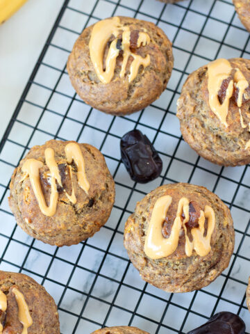 Vegan banana date muffins (no sugar).