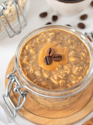 Coffee overnight oats (high protein and vegan).