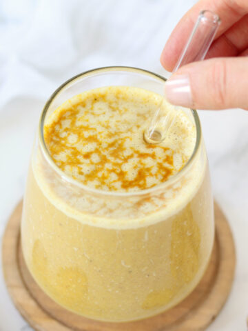 Vegan golden milk smoothie (turmeric drink).