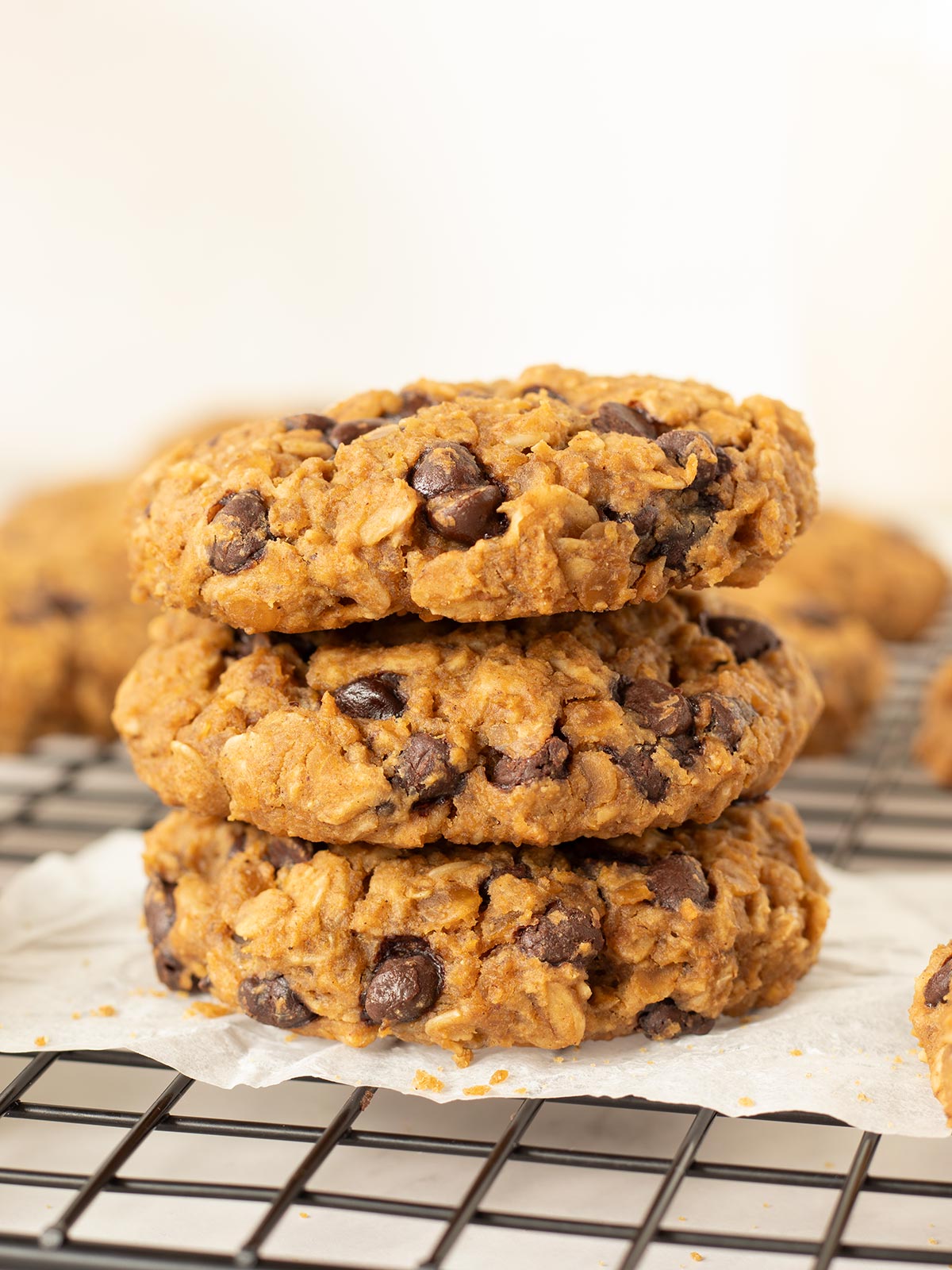 Vegan red lentil cookies with peanut butter.
