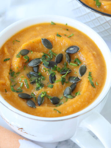 Vegan roasted cauliflower pumpkin soup.